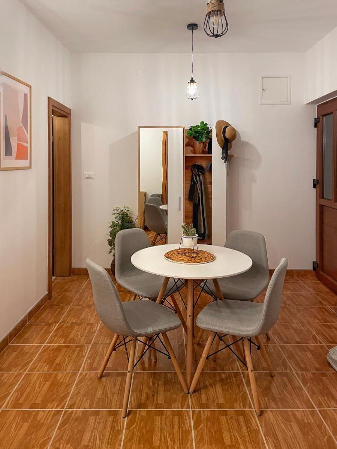 Studio Central Square Gospić Kültér fotó